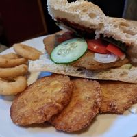 Spezial Doppeldecker Menü at Rupp's Vegetarisches Pub   in Vienna