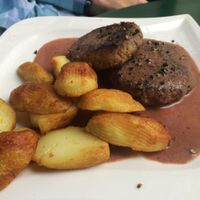 Tasty pepper steak and pretty potatoes at Bio Bar von Antun in Vienna