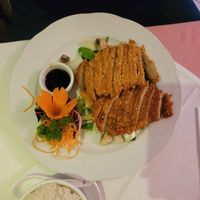 Vegan duck with vegetables at Xu's Cooking in Vienna