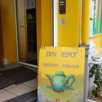 Den Teepot at Den Teepot in Brussels