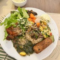 Medium plate   at De Bron - Pre-order only - Maybe closed in Bruges