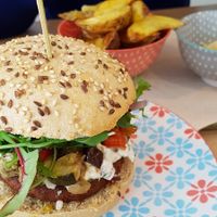 Red pepper burger & potato wedges at Greenway in Ghent