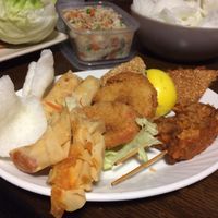 Combination starter & butterfly prawns with prawn crackers all vegan   at Veggie World in Milton Keynes