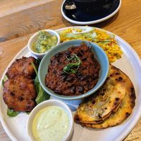 Almuerzo brunch 😋 at Mildreds - Soho in London