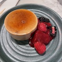 Crème brûlée (flan?) 3/10  at Mildreds - Soho in London