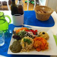 Vegan plate at Tripti-Kulai in Montpellier