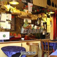  at Au Grain de Folie in Paris