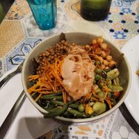 Lots of beans and lentils at the salad buffet. Perfect for the gains. at La Faim des Haricots - Puits Vert in Toulouse