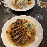 Pfeffersteak (hinten) und V-Ente   at Hiller in Hannover