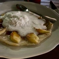 Karamellisierter Pfannkuchen mit Apfel  at Hiller in Hannover