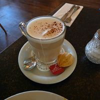 Chai Latte mit Hafermilch at Hiller in Hannover