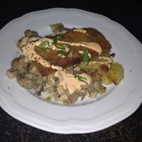 Mushrooms with soy cream, seitan and potatos at Hiller in Hannover