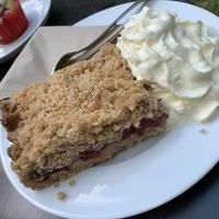 Cherry crumble at CafeBistro Mundial in Hagen