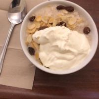 Organic oat porridge  at Cornucopia in Dublin