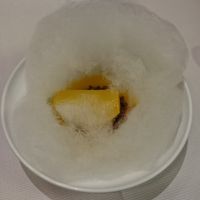 vegan cotton candy chocolate, kumquatsauce at Joia Alta Cucina Naturale in Milan