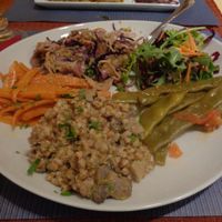 seitan and salad mixed plate  at Clorofilla in Bologna