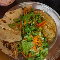 Hummus with tortilla bread at Amico Bio - Un Sorriso Integrale in Naples