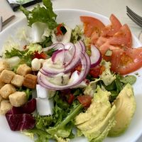 Mixed salad …starter Tuesday’s menu😋  at Jardin Urbano in Valencia