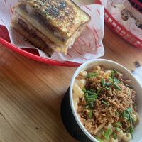 reuben toastie and mac and cheese  at FacePlant Foods in Edinburgh