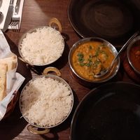 Garlic naan, daal and channa masala at Kesar in Horsens