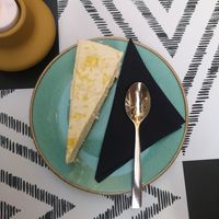 Raw lemon tart/torte at Nishta in Dubrovnik