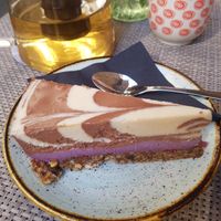 Gateau du jour et thé at Nishta in Dubrovnik