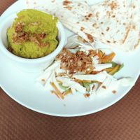 Hummus maison at Délices Veggies in Metz