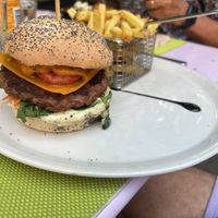 Burger   at Délices Veggies in Metz