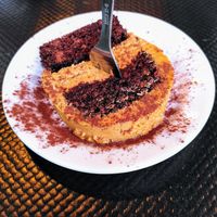 Bûche de Noël Peanut/Chocolate at Délices Veggies in Metz