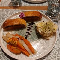 Hauptspeise Filet Wellington at Délices Veggies in Metz