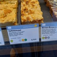 vegan apple pie 3,75€ at Siebenkorn & Cafe Brotzeit in Giessen