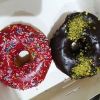 Chocolate and pistachio - Homer at Delish Vegan Doughnuts in Madrid