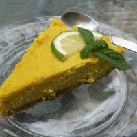 The legendary raw lemon pie at Kelari in Amorgos