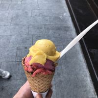 Maxi 5 flavors 5 euros  at Gelateria La Romana in Bergamo