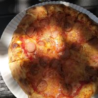 Pizza en la terraza al sol at Siamo La Pizza in Madrid