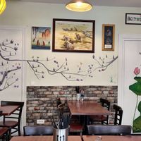 Eat-in space at Bodhi Vegan in Paris