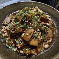Noodles veganos con tofu  at Tables - Maybe closed in Ferrel