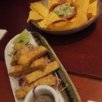 Guacamole and Tofu salt and pepper at Golden Temple in Amsterdam