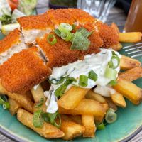 Loaded fries aka Vish'n'Chips at Bidges & Sons Reeperbahn in Hamburg