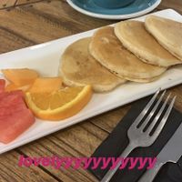 pancakes w/ fruit at Le Labo in Lyon