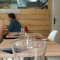 A table  at Oh My Greens in Montpellier