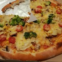 pizza with veggies  at Pizza Boss & Boss Burger in Bratislava