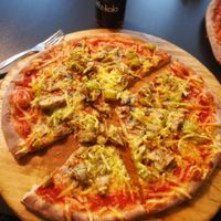 Quatro stagioni vegan at Pizzeria Tito in Leipzig