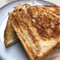 Stumbled passed this place, and what a lucky break it was. These jaffles are PERFECT for the cold weather. Everything is 100% vegan and zero waste. Staff were super friendly   at Union Kiosk in Melbourne