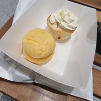 Cupcake and yoyo 👌😍 at Union Kiosk in Melbourne