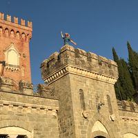 The castle at Ristorante Castello di Valenzano in Subbiano