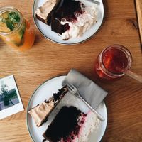 Homemade Ice Teas, Dark Coffee Chocolate cake with raspberries and Chai topping and Sweet Potato Oreo Brownie with Nougat Topping ♥️ at Sturbock Cafe in Wurzburg