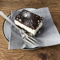 Veganer “Bounty” Kuchen at Sturbock Cafe in Wurzburg