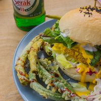 Burger with mango at VegeMalpa in Warsaw