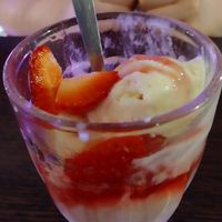 Vegan strawberry sundae at Rock Garden in Torquay